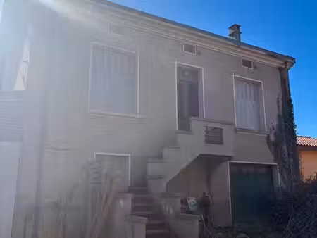 maison individuelle à castres – secteur calme – beau potentiel