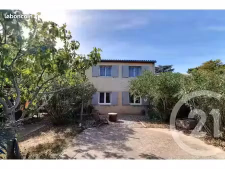 maison 6 pièces 120 m²
