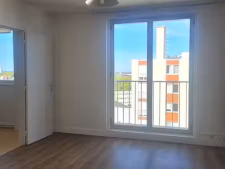 appartement à louer dans résidence - poitiers gibauderie - t1 de 28m2