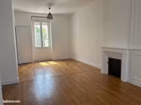 maison de ville 3 pièces 80 m²