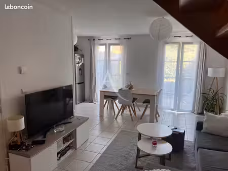 maison 3 pièces 65 m²