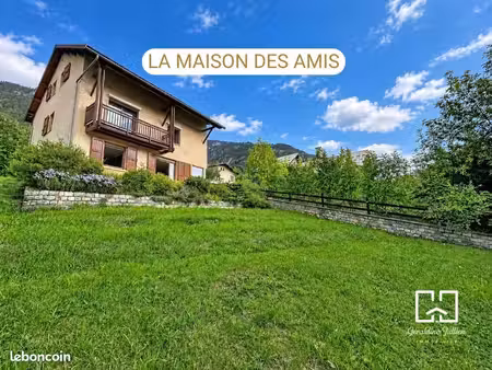 maison 6 pièces 175 m²