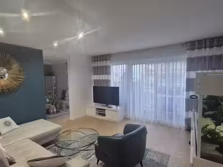 appartement 28 pièces 81 m²