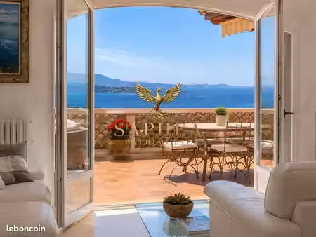 maison 10 pièces 225 m²