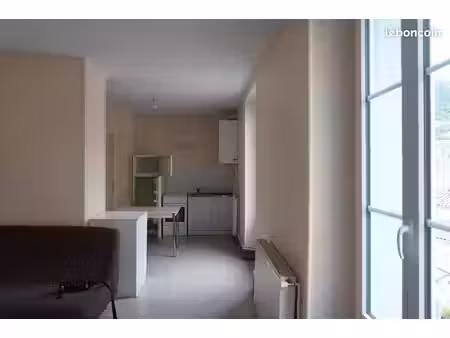 millau, f2, meublé, à l'année, 60 m2, 440 e c.c