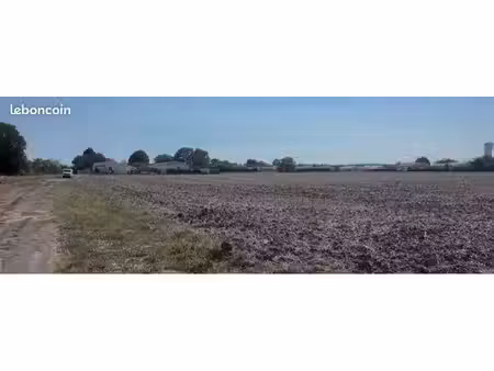 14 terrains agricoles de 1000 m2 à côté de la plage