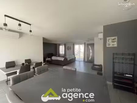 maison 3 pièces 95 m²