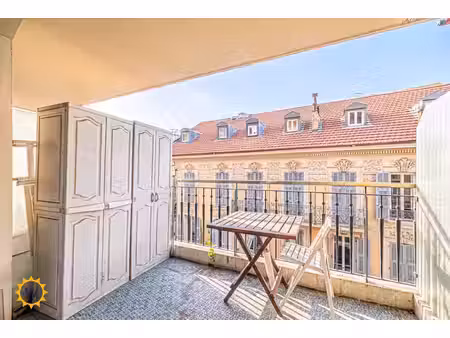 nice rue de france / studio d'investissement de 25 m2 avec balcon 6 m2 - expo nord ouest -