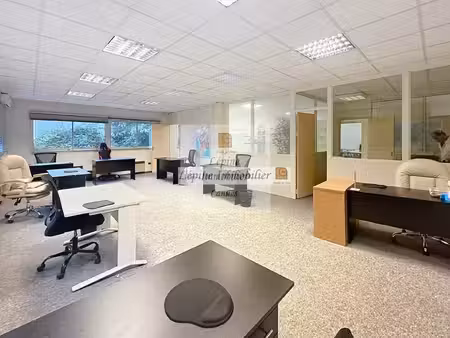 mougins – chemin des campelières – bureaux 180 m² – 4 parkings