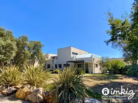 villa contemporaine aux belles prestations