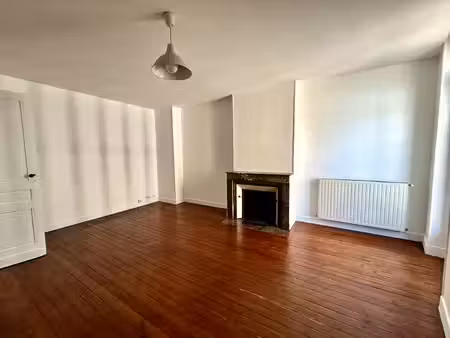jolie t3 avec balcon - cours aristide briand