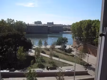location magnifique t2 place de la daurade 42.21m²