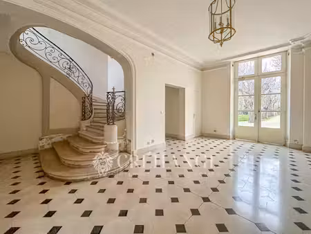 duplex meublé - 3 chambres - st-germain-en-laye centre