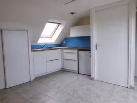 location appartement 2 pièces à tréboul (29100) : à louer 2 pièces / 25m² tréboul
