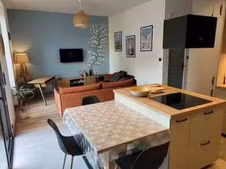 location maison meublé à marans (17230) : à louer meublé / 66m² marans