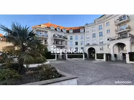 appartement 2 pieces 28m2 le plessis-robinson