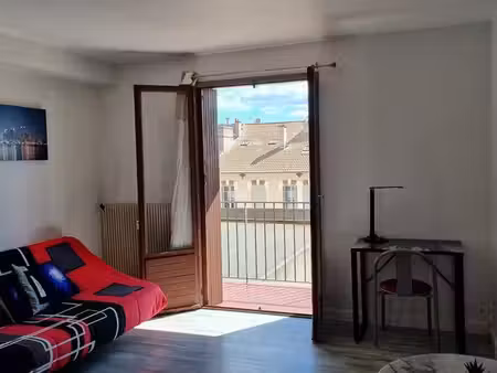 à louer – agréable studio meublé 20 m² – centre-ville d’aix-en-provence