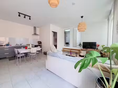 location appartement 3 pièces 56 m² à albi (81000)