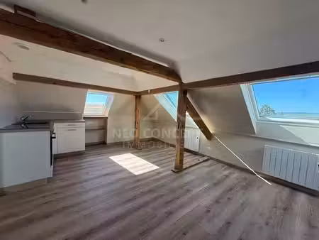 studio de 22m², cave et parking
