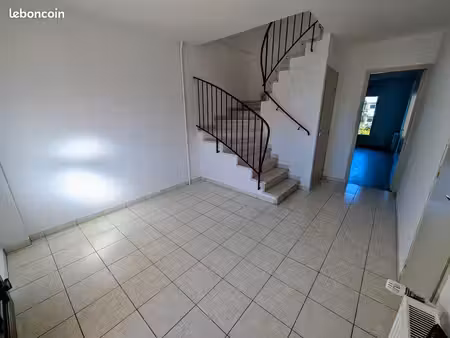 maison de ville rénovée t4 de 89 m² terrasse et jardin et grand garage