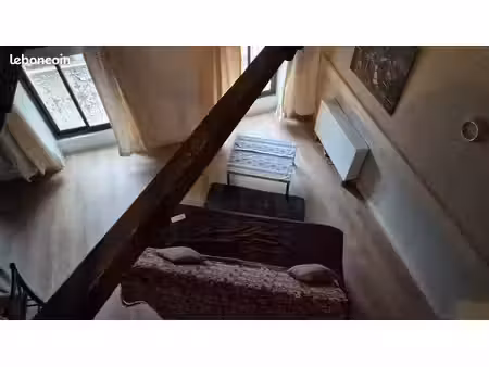 vaste studio duplex meublé