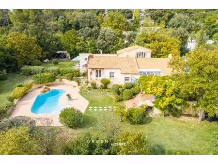 maison de luxe à vendre dans le quartier saint menet