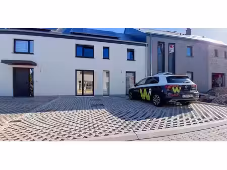 maison à louer à habay-la-neuve pour € 1.700 avec 3 chambres à coucher