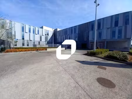 location bureaux 396m²