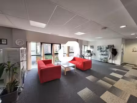 location bureaux 224m² à 451m²