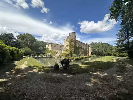 château à vendre à uzès
