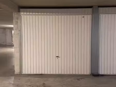 parking box fermé gare st charles