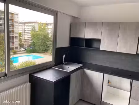 t2 52m2 lyon 05 proche point du jour