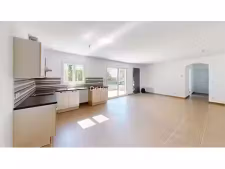 poitiers demi-lune - maison 5 pièces - 4 chambres - emplacement idéal - proche tous commer
