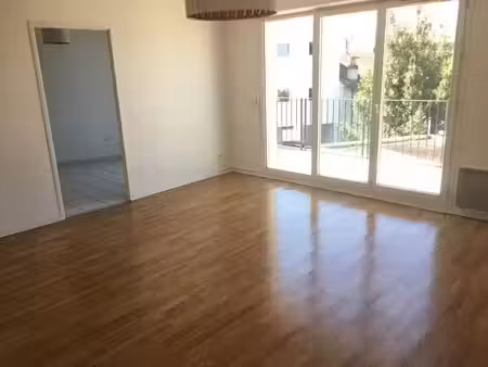 location appartement 4 pièces 92 m² à bordeaux (33000)
