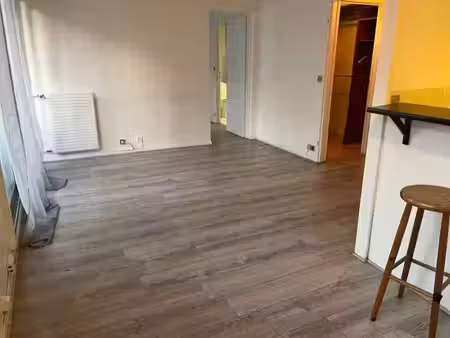 location appartement 2 pièces 42 m² à paris 18 (75018)