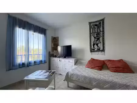studio meuble