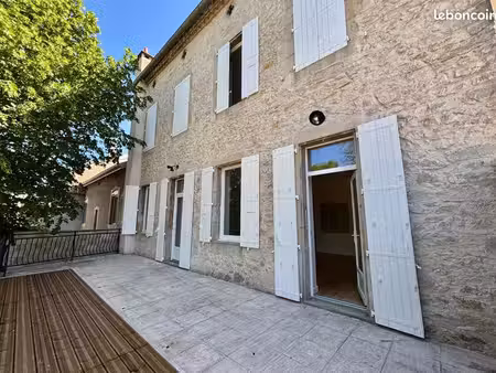 a vendre maison 6 pièces rénovée et remise à neuf