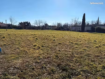 terrain 928 m² castres