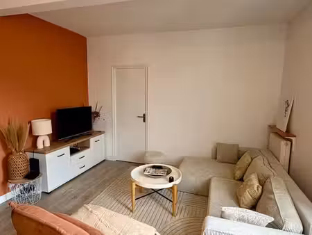 t2 56m² avec parking- albi centre