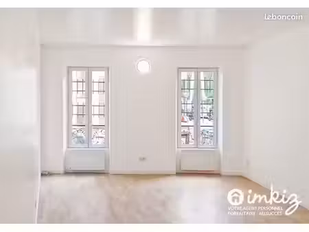 studio rénové idéalement situé