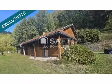 maison au bord du lot