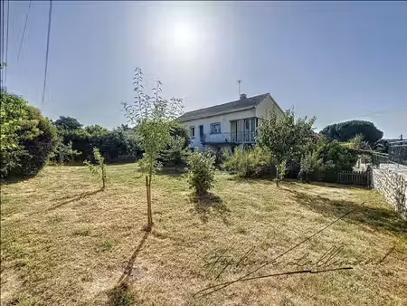 maison 3 chambres avec grand jardin et garage à 1 minute d’alès