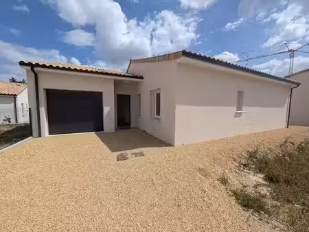 location maison 5 pièces 100 m² à poitiers (86000)