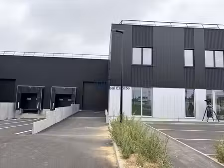 location local d’activités toufflers 59390 515m²