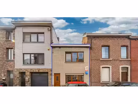 maison à louer à seraing pour € 875 avec 2 chambres à coucher