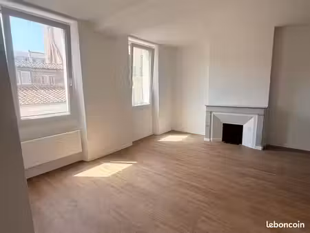 t3 + bureau - entièrement rénové – 62 m² – rue sainte