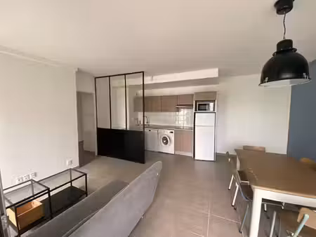 33300 bordeaux - appartement t3 meublé à louer