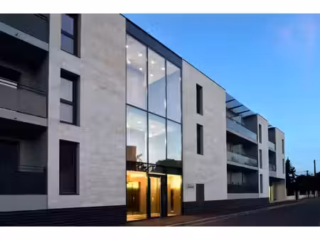 merignac capeyron - proche toutes commodités t3 avec balcon - pkg sous sol