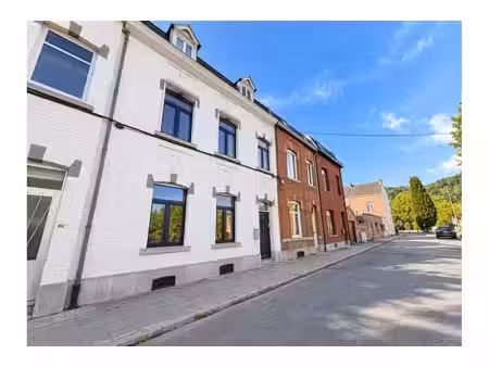 maison à vendre avec terrasse et jardin , jambes (vbe76072)