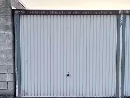 entrepôts/garages
